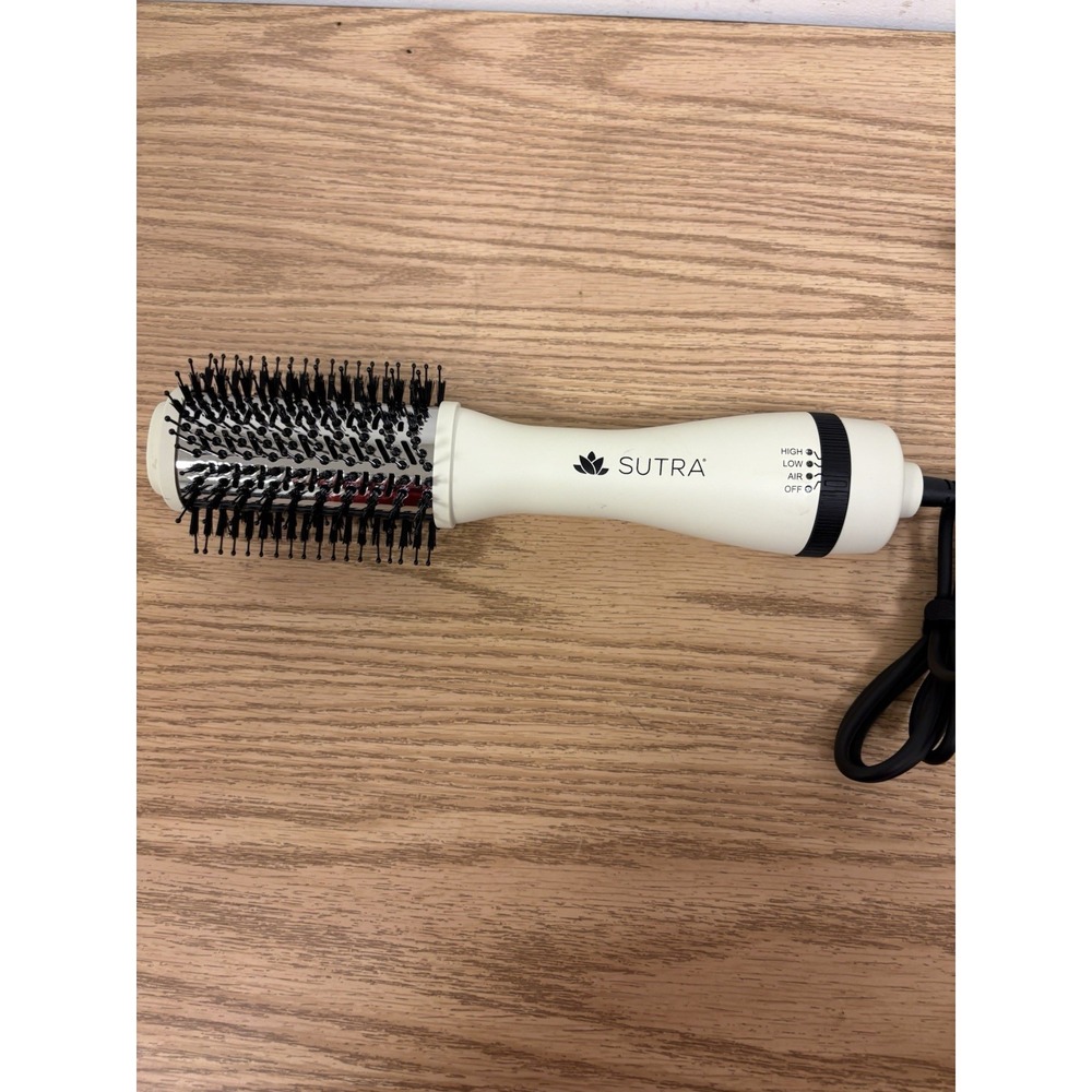 New Sutra 2 INCH Professional  Ionic Blowout Brush No Box